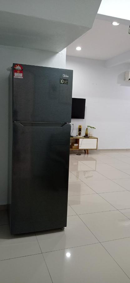Low Season Promotion! 4B12B Max 19 Pax Party House Ipoh Esterno foto