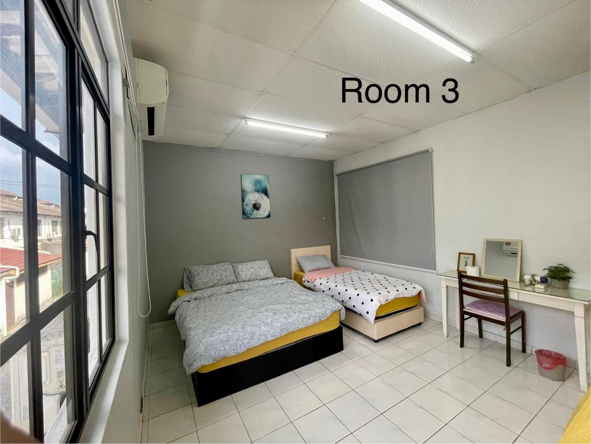 Low Season Promotion! 4B12B Max 19 Pax Party House Ipoh Esterno foto